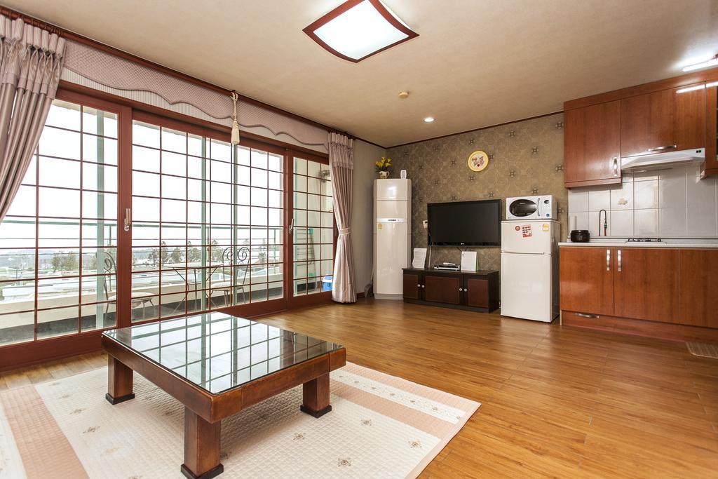 Nuyoungnayoung Pension Seogwipo Extérieur photo